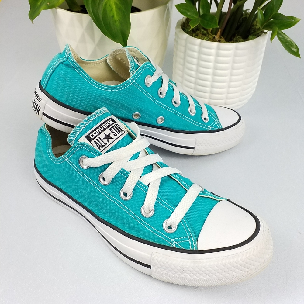 Converse | Unisex Chuck Taylor All Star Ox Low Top Sneakers